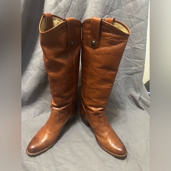Frye Women’s Jackie Button Cognac Brown Leather Riding Boots. Size 8.5 - Picture 2 of 15